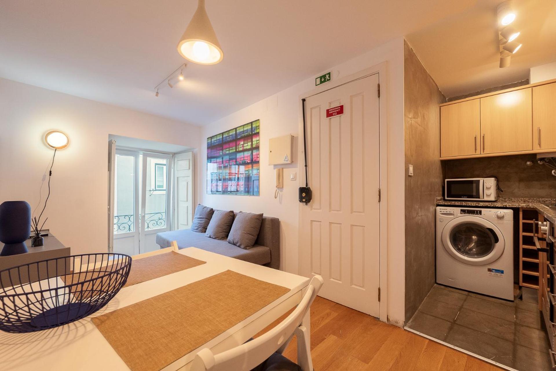 Contemporary Apartment In Chiado 3 Lisboa Eksteriør billede